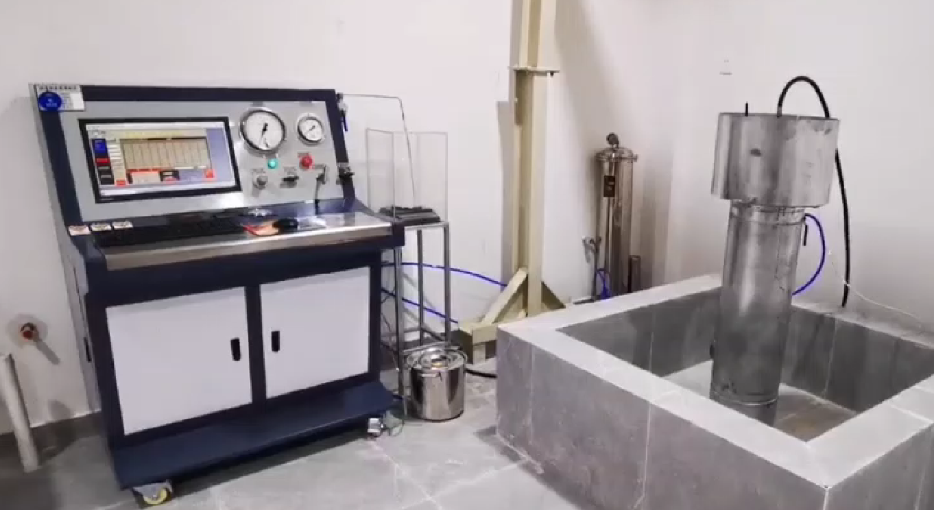 計算機控制氣瓶水壓檢測裝置