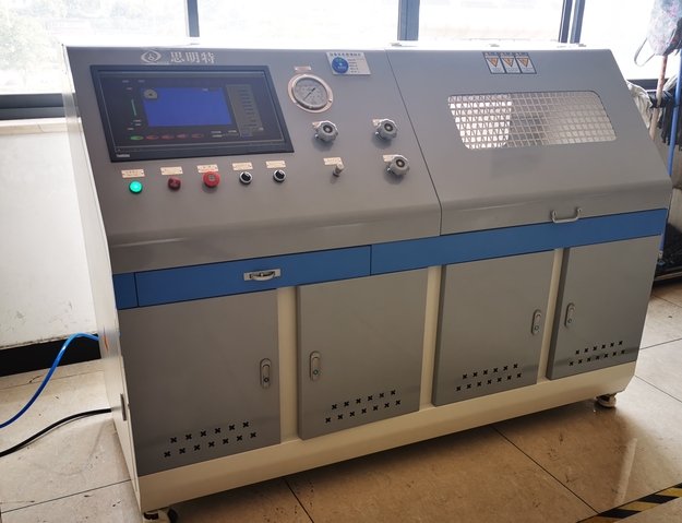 大小管件疲勞試驗機的工作原理